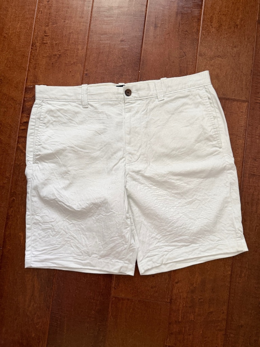 J.Crew Shorts 9" Size 35 White